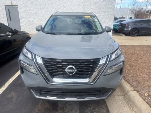 Certified 2023 Nissan Rogue SL w/ SL Premium Package image 2