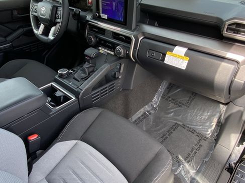 New 2026 Toyota 4Runner TRD Off-Road AWD/4WD image 10