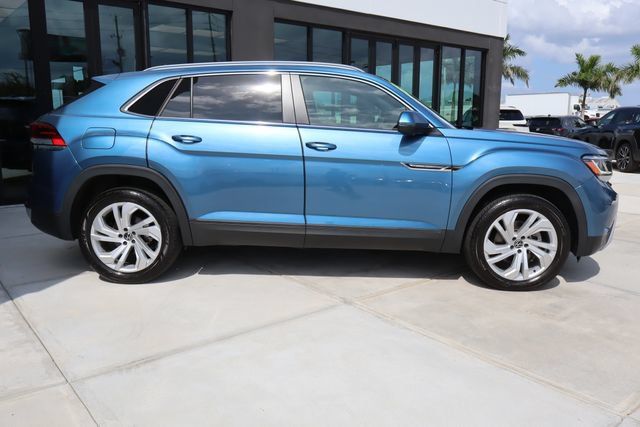 Used 2020 Volkswagen Atlas Cross Sport SEL AWD/4WD image 2