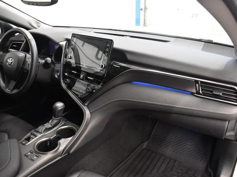 Used 2021 Toyota Camry XSE w/ Navigation Package FWD image 18