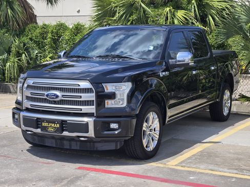 Used 2015 Ford F150 Platinum w/ Equipment Group 701A Luxury AWD/4WD image 2