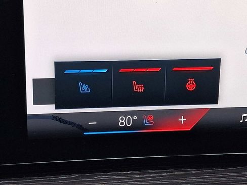 Used 2025 BMW X7 xDrive40i w/ M Sport Package image 25