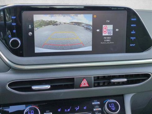 Certified 2023 Hyundai Sonata SEL w/ Convenience Package FWD image 14