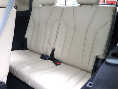 Used 2023 Acura MDX SH-AWD w/ Advance Package image 12