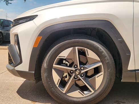 Certified 2025 Hyundai Tucson SEL FWD image 10