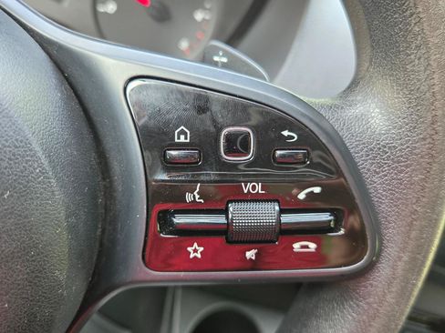 Used 2019 Mercedes-Benz Sprinter 170 image 30