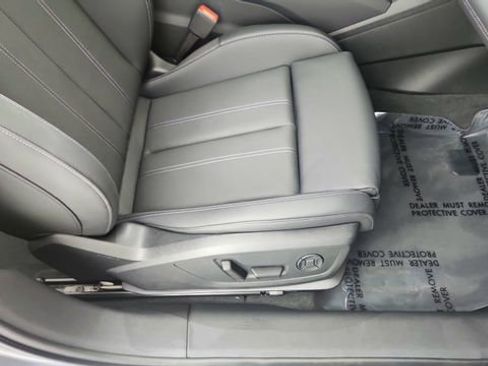 Used 2025 Audi A6 e-tron Prestige w/ Black Warm Weather Package image 23