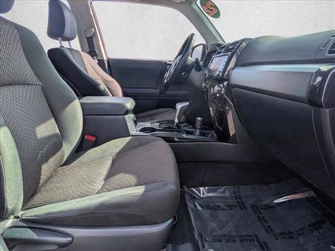 Used 2022 Toyota 4Runner TRD Off-Road image 18