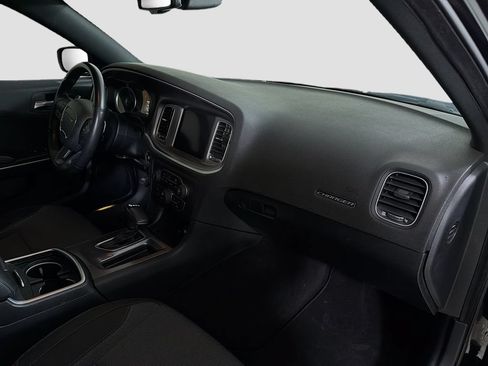 Used 2021 Dodge Charger SXT AWD/4WD image 31