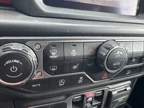 Used 2019 Jeep Wrangler Unlimited Rubicon AWD/4WD image 18
