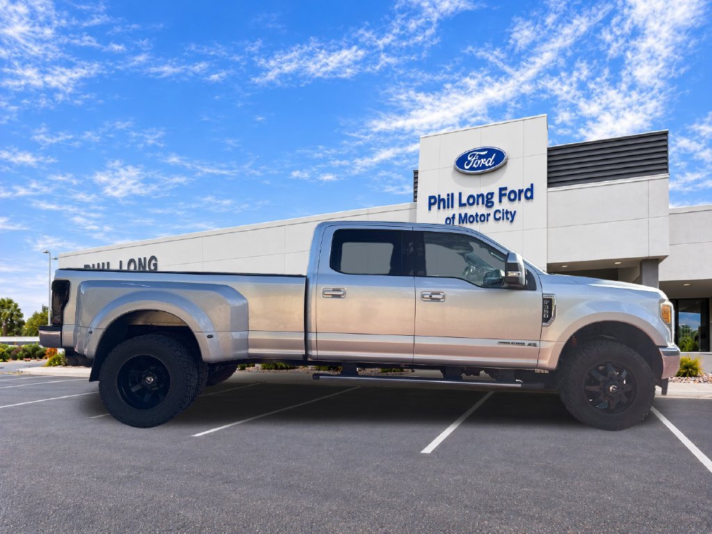 Used 2017 Ford F350 Lariat w/ Lariat Ultimate Package AWD/4WD image 7