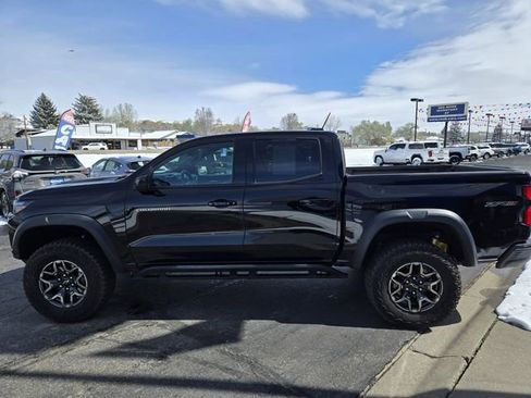 Used 2024 Chevrolet Colorado ZR2 w/ ZR2 Convenience Package III AWD/4WD image 6