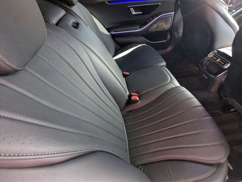Certified 2023 Mercedes-Benz S 500 4MATIC image 18