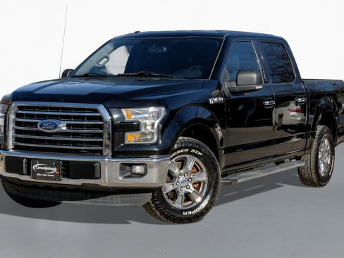 Used 2016 Ford F150 XLT w/ Equipment Group 302A Luxury image 4