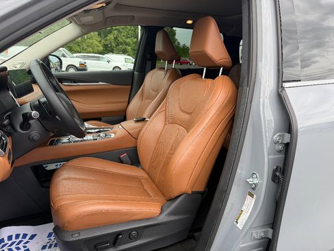 Used 2025 INFINITI QX60 Sensory w/ Vision Package AWD/4WD image 40