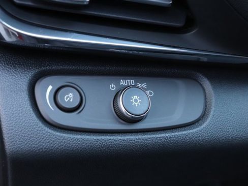 New 2025 Buick Envista Preferred w/ Advanced Safety Package image 19