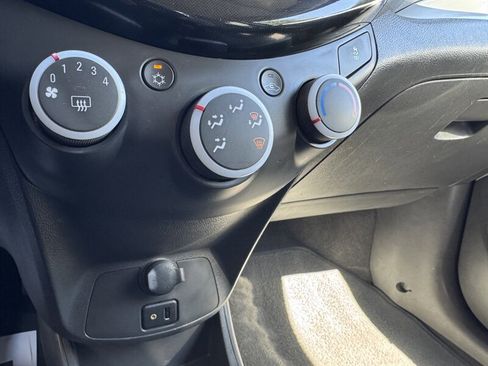 Used 2015 Chevrolet Spark LT image 26