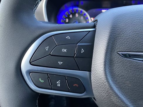 New 2026 Chrysler Pacifica Select image 13