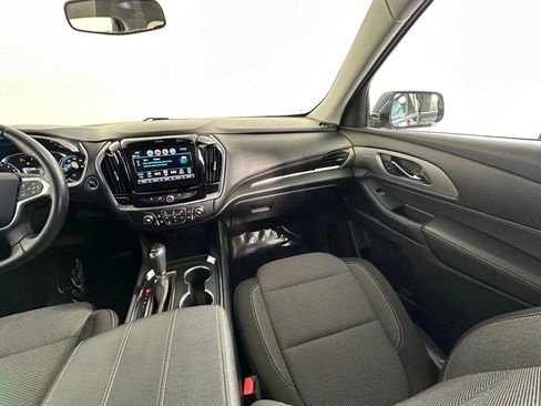 Used 2018 Chevrolet Traverse LT FWD image 33