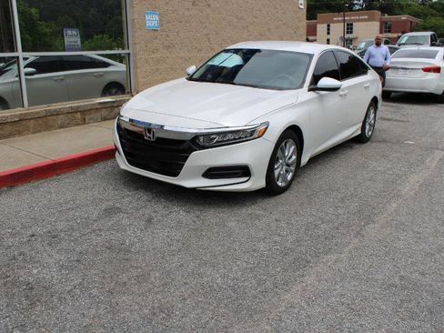 Used 2018 Honda Accord LX image 3