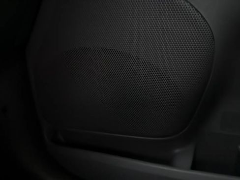 Used 2018 Toyota Sienna LE image 30