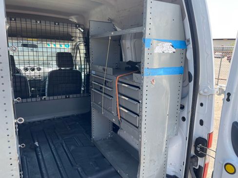 Used 2011 Ford Transit Connect XLT FWD image 11