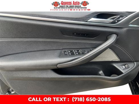 Used 2021 BMW 530i xDrive w/ Premium Package AWD/4WD image 23