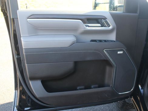 Used 2025 GMC Sierra 2500 SLT w/ SLT Premium Package image 13