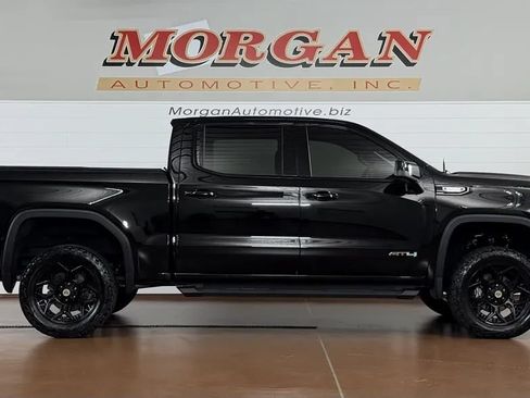 Used 2021 GMC Sierra 1500 AT4 w/ AT4 Preferred Package AWD/4WD image 2