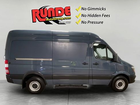 Used 2018 Mercedes-Benz Sprinter 2500 image 7