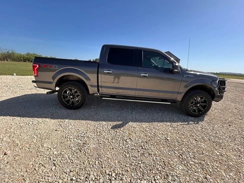 Used 2016 Ford F150 XLT w/ Equipment Group 302A Luxury AWD/4WD image 5