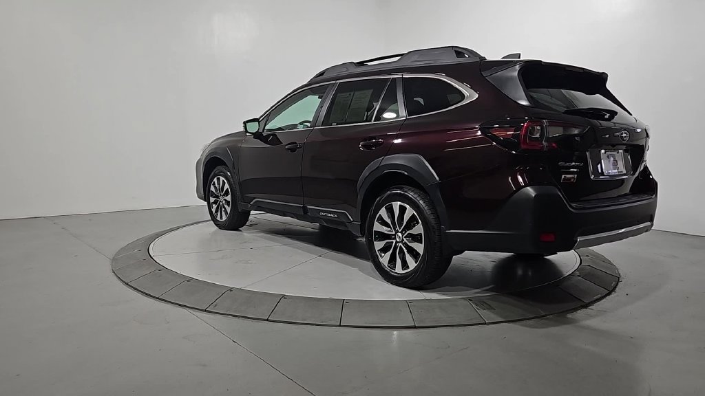 Certified 2024 Subaru Outback Limited XT AWD/4WD image 3