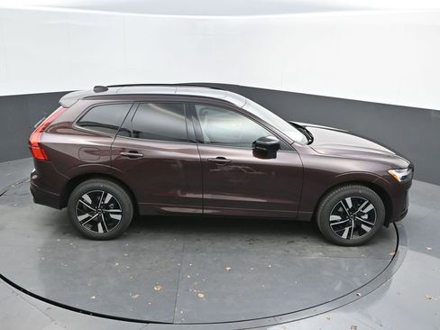 New 2026 Volvo XC60 B5 Core w/ Climate Package AWD/4WD image 27