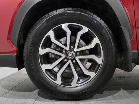 Used 2023 Toyota Corolla Cross SE image 22