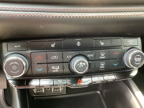 Used 2023 Dodge Durango GT w/ Blacktop Package AWD/4WD image 29