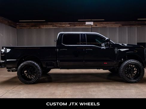 Used 2023 Ford F250 Lariat w/ Lariat Ultimate Package AWD/4WD image 10