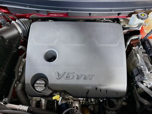 Used 2018 Chevrolet Traverse High Country w/ LPO, Cargo Package AWD/4WD image 39