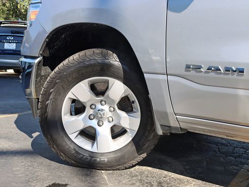 Used 2019 RAM 1500 Big Horn image 15