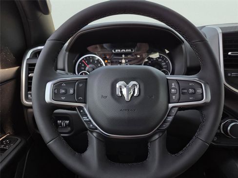 New 2026 RAM 1500 4x4 Crew Cab image 26