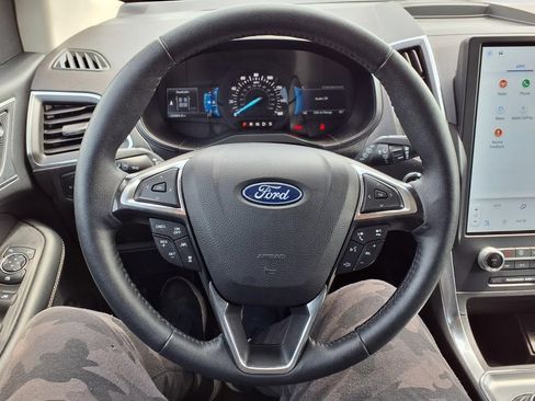 Certified 2024 Ford Edge Titanium w/ Equipment Group 301A AWD/4WD image 19