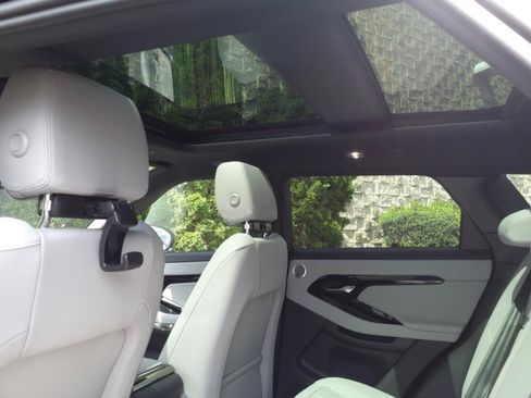 New 2026 Land Rover Range Rover Evoque S AWD/4WD image 5
