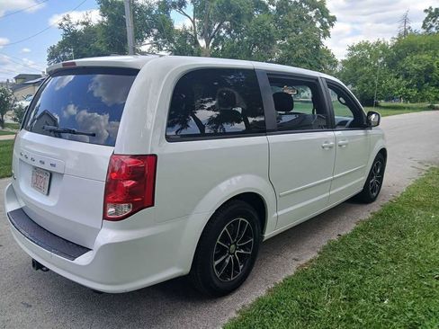 Used 2016 Dodge Grand Caravan SE FWD image 6