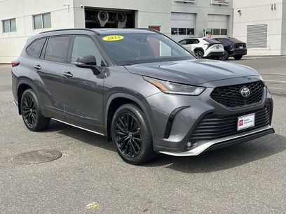 Used 2023 Toyota Highlander XSE