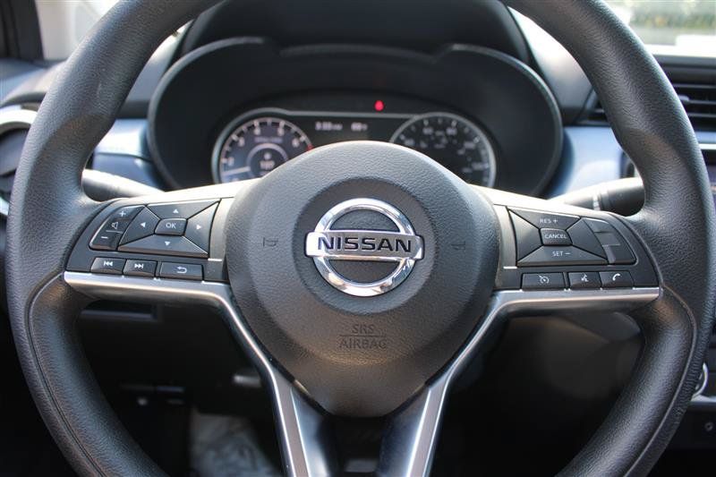 Used 2025 Nissan Versa SV FWD image 13