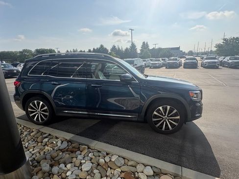 Certified 2022 Mercedes-Benz GLB 250 4MATIC image 5