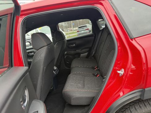 Used 2023 Honda HR-V Sport image 11