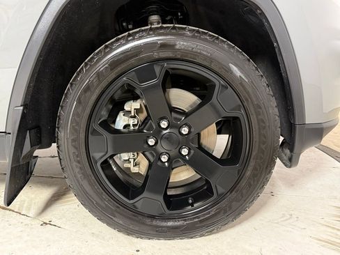 Certified 2021 Jeep Grand Cherokee Freedom Edition image 9