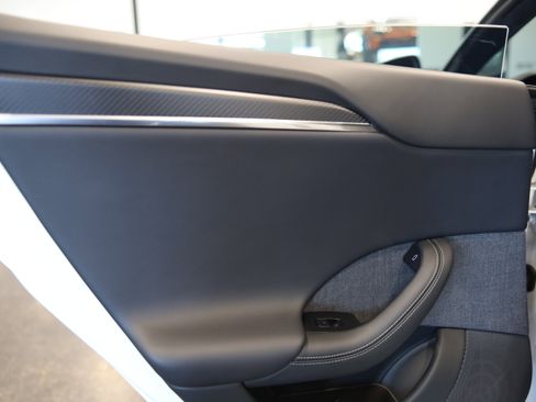 Used 2021 Tesla Model S Plaid AWD/4WD image 29