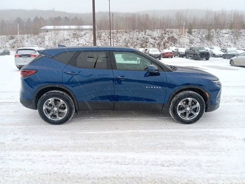Used 2023 Chevrolet Blazer LT image 23