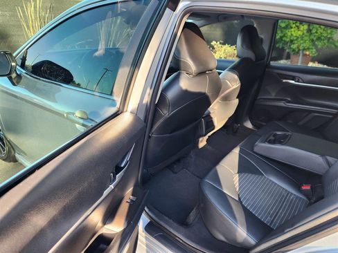 Used 2023 Toyota Camry SE image 21